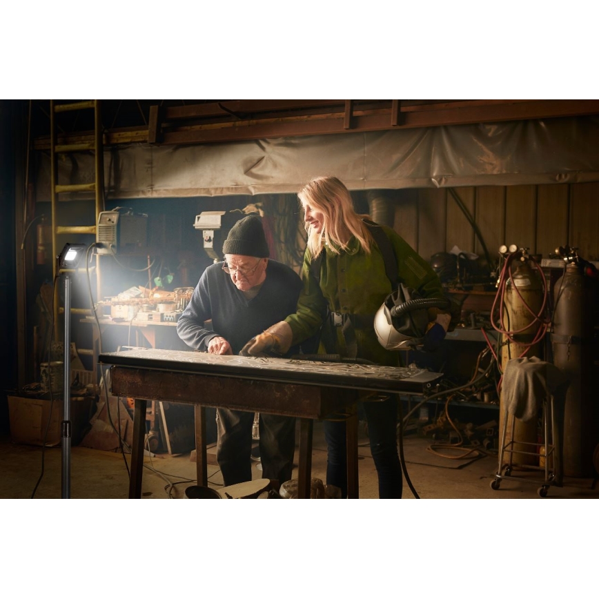 Ledvance - LED-ulkovalonheitin kahvalla WORKLIGHT TRIPOD LED/10W/230V 6500K IP65