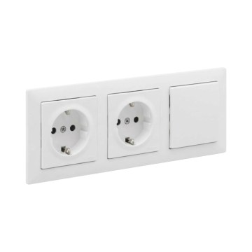 Legrand - Kaksoispistorasia kotikäyttöön SCHUKO ja yksinapainen kytkin nro 1 SUNO-kehyksellä 250V valkoinen