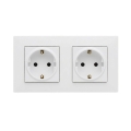 Legrand - Kaksoispistorasia SCHUKO kotikäyttöön NILOE STEP-kehyksellä 250V valkoinen