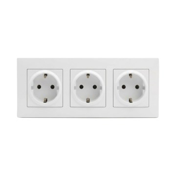 Legrand - Kolmoispistorasia kotitalouskäyttöön SCHUKO kehys NILOE STEP 250V valkoinen