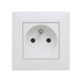 Legrand - Kotitalouspistorasia kehyksellä NILOE STEP 250V valkoinen