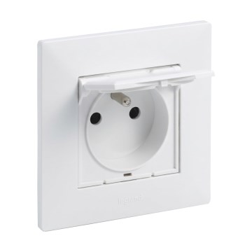 Legrand - Ulkoinen pistorasia kehyksellä NILOE STEP 250 V IP44 valkoinen