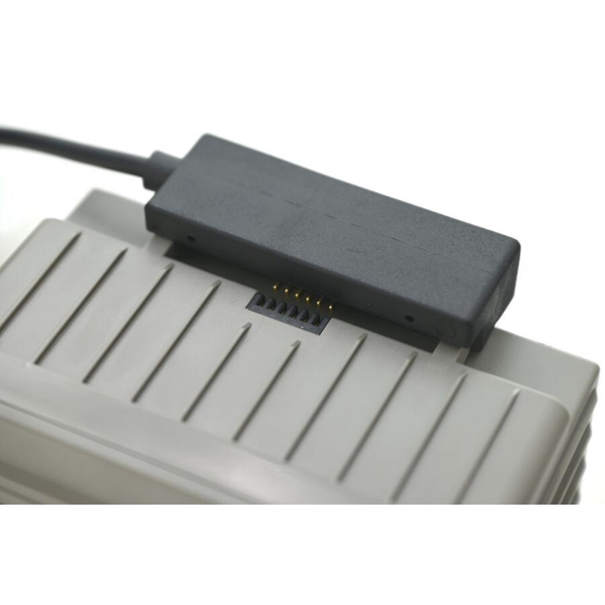 Li-ion-akku autojääkaapille, laturi mukana, 11,1V 15600 mAh