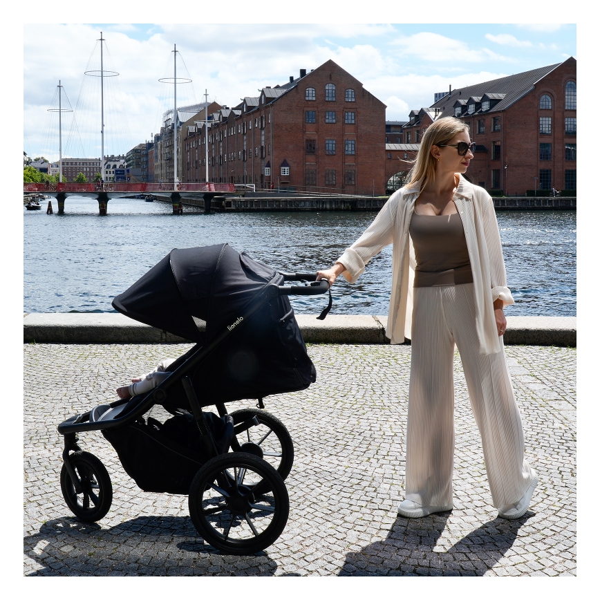 Lionelo - AZURA urheiluvaunut musta