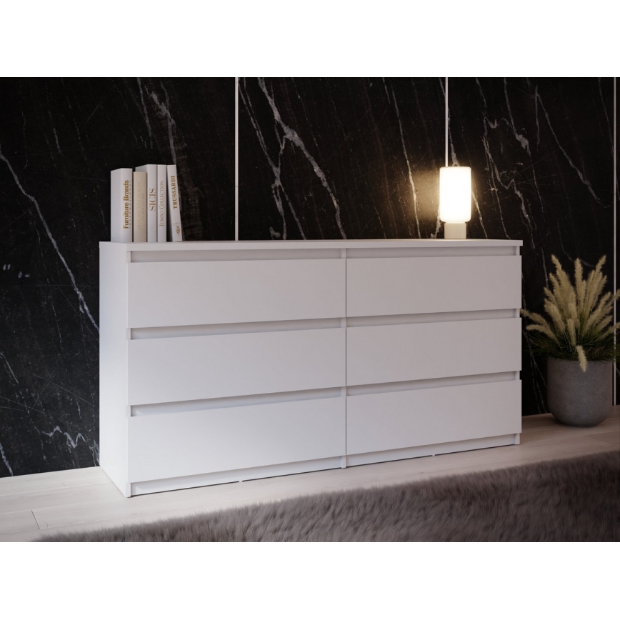 MAO-valkoinen lipasto