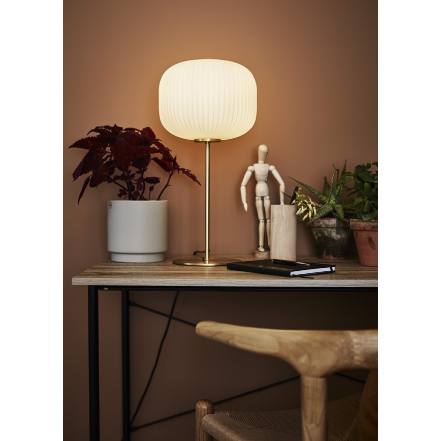 Markslöjd 107819 - Pöytävalaisin SOBER 1xE27/60W/230V valkoinen/messinki