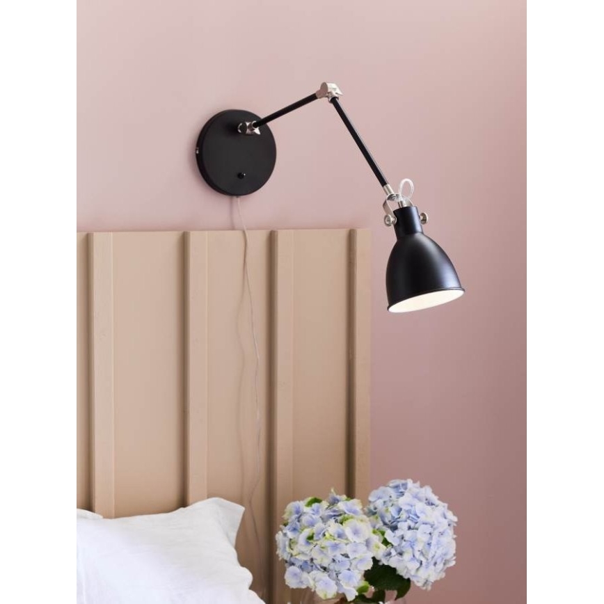 Markslöjd 108250 - Seinävalaisin HOUSE 1xE14/40W/230V musta