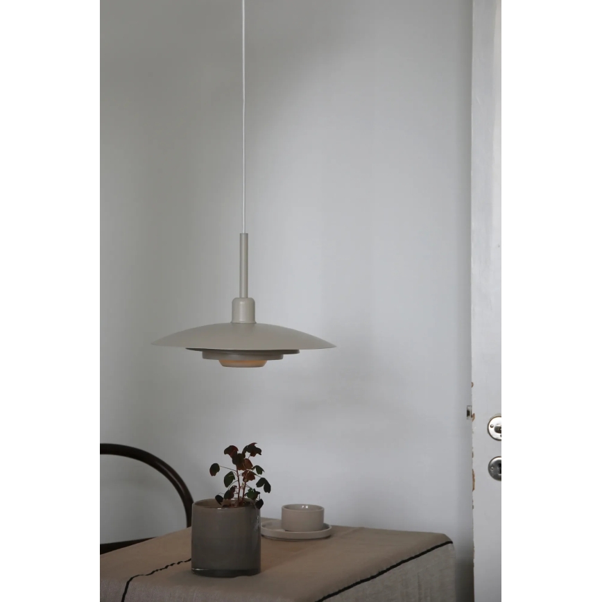 Markslöjd 108875 - Riippuvalaisin vaijerilla PINY 1xE27/60W/230V, halkaisija 35 cm, beige