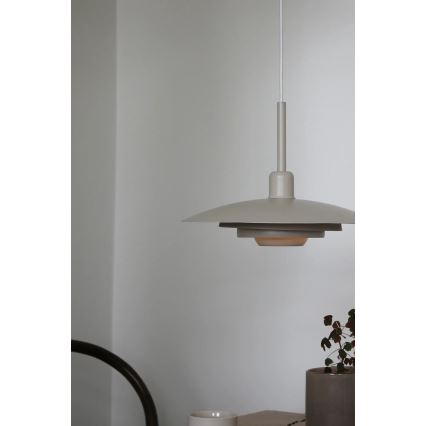 Markslöjd 108875 - Riippuvalaisin vaijerilla PINY 1xE27/60W/230V, halkaisija 35 cm, beige