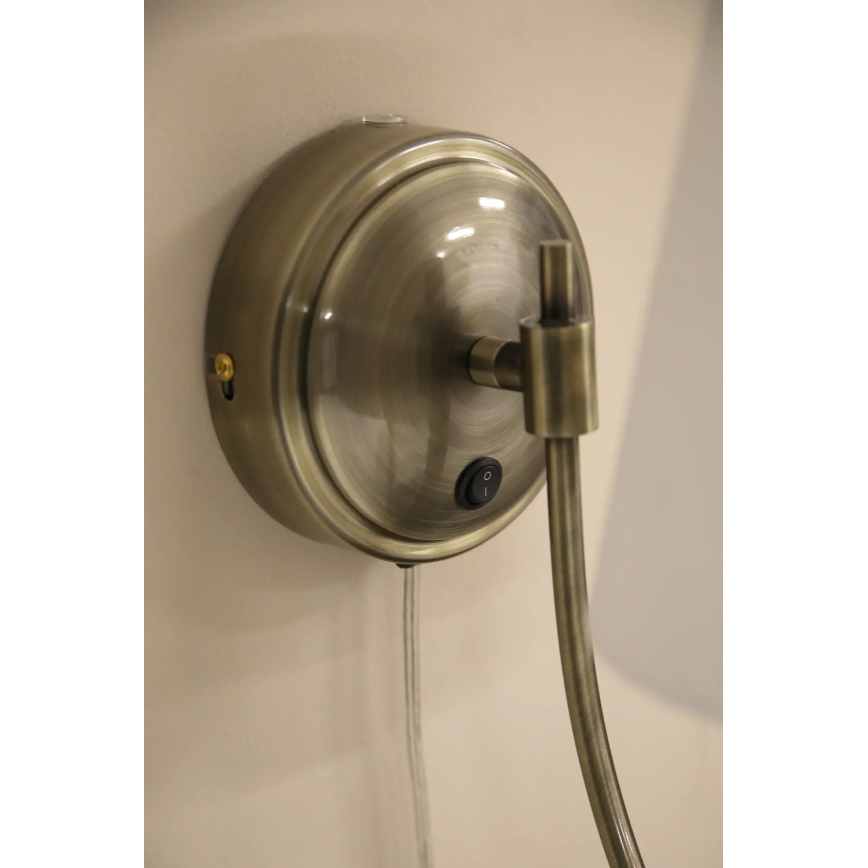 Markslöjd 108908 - Seinävalaisin AMAR 1xE14/40W/230V valkoinen/messinki