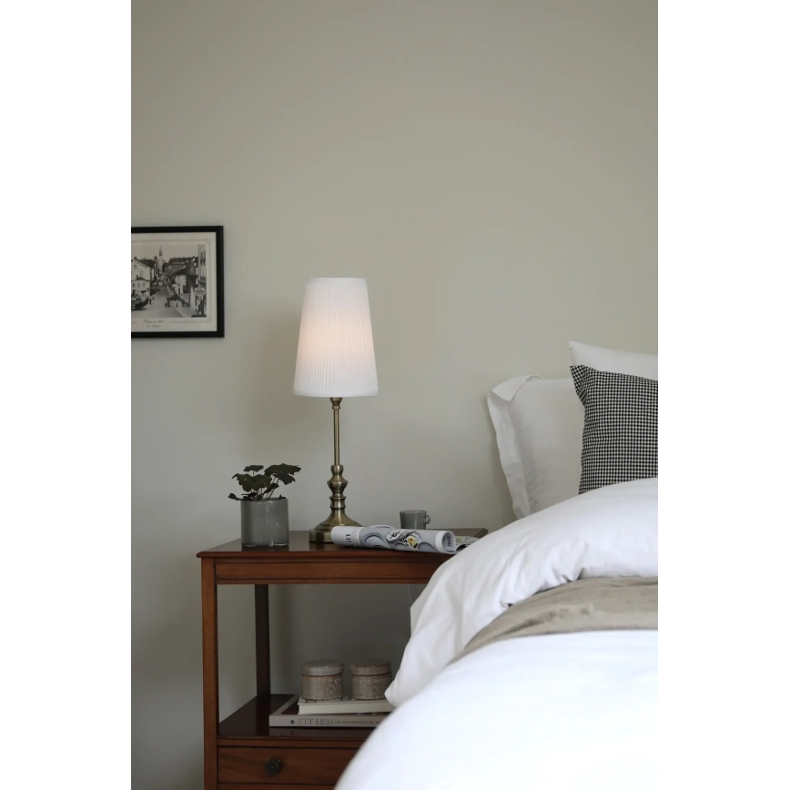 Markslöjd 108969 - Pöytävalaisin NOBLE 1xE14/40W/230V 56 cm valkoinen/messinki