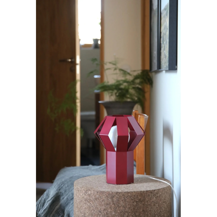 Markslöjd 109150 - Pöytälamppu OCTA 1xE27/60W/230V viininpunainen