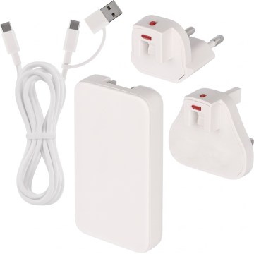 Matka-adapteri vaihdettavilla USB-päätteillä GaN 100-250V
