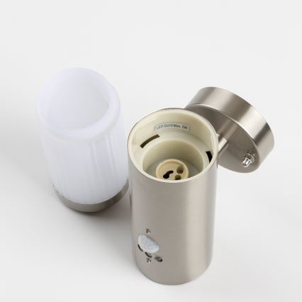 LED-ulkoseinävalaisin liiketunnistimella, 1xGU10/5W/230V, IP44, mattakromi