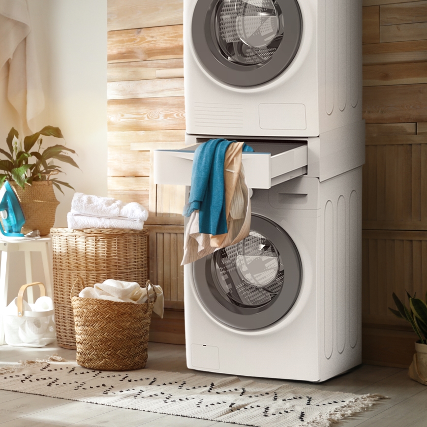 Meliconi 656112 - Jalusta pesukoneelle ja kuivausrummulle, ulosvedettävällä 28 l säilytystilalla, valkoinen