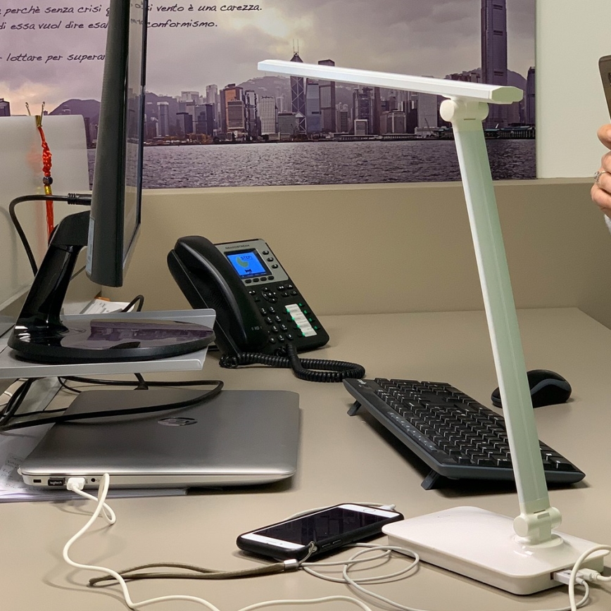 ONLI - LED-himmennettävä kosketuspöytävalaisin USB portem DESKI LED/7W/230V 4000K valkoinen