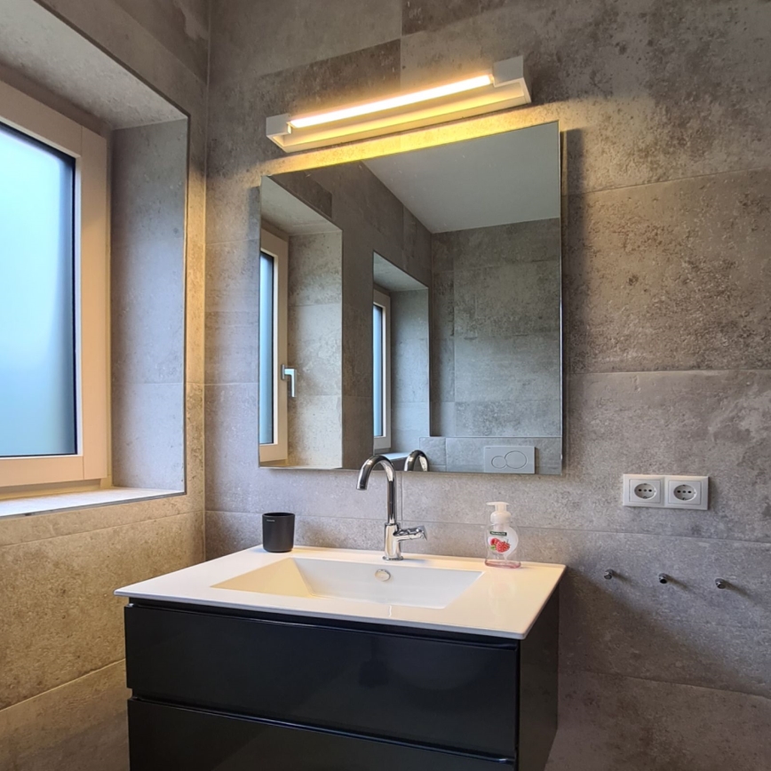 LED-peilivalon kylpyhuoneeseen MARILYN LED/18W/230V 60 cm IP44 valkoinen