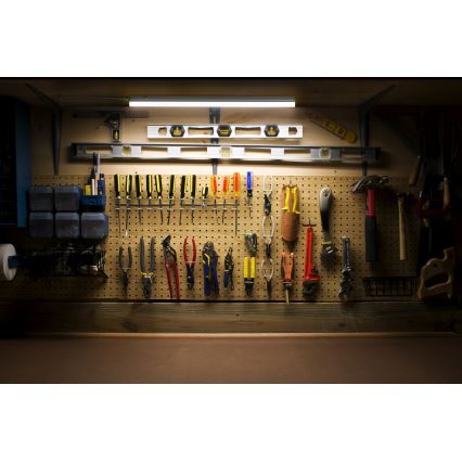 Osram - LED-batten-valaisin liiketunnistimella BATTEN LED/14W/230V 120 cm valkoinen