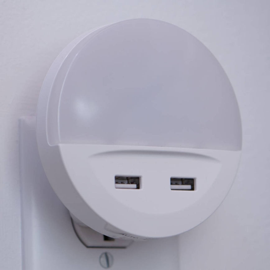 Osram - LED-yövalaisin pistorasiaan anturilla LUNETTA 2xUSB LED/13W/230V