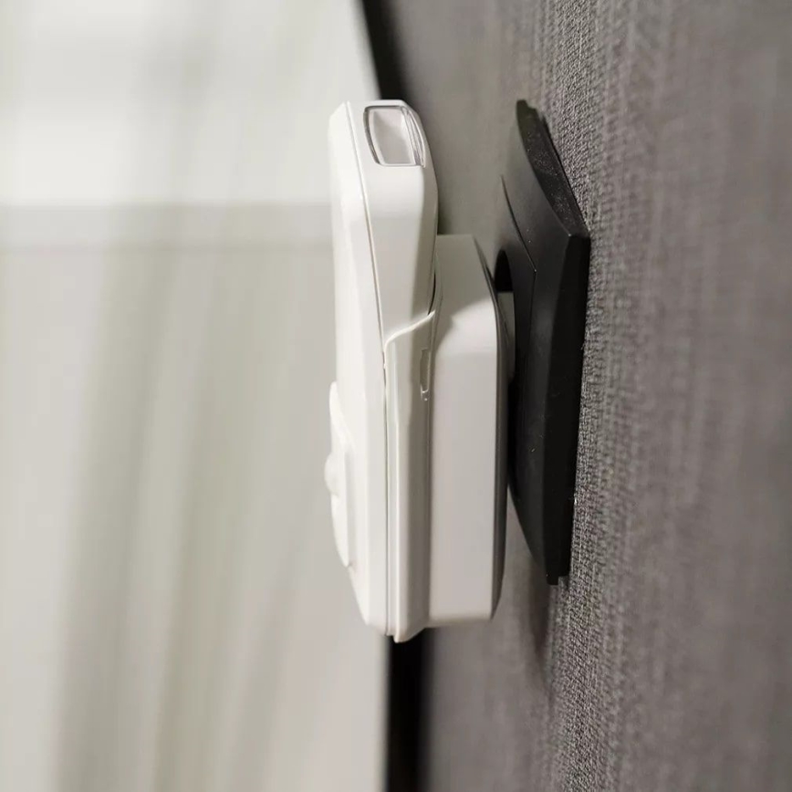 Osram - pistokkeellinen LED-yövalo liiketunnistimella LUNETTA LED/2W/230V