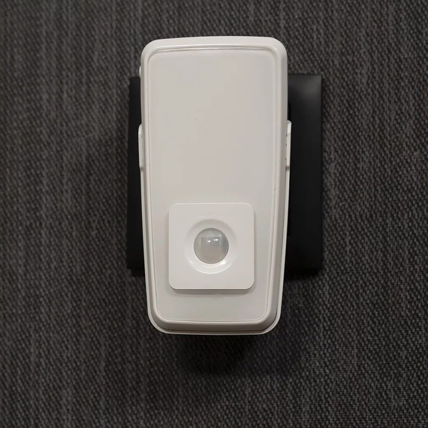 Osram - pistokkeellinen LED-yövalo liiketunnistimella LUNETTA LED/2W/230V