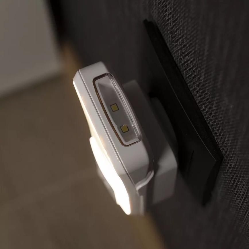 Osram - pistokkeellinen LED-yövalo liiketunnistimella LUNETTA LED/2W/230V