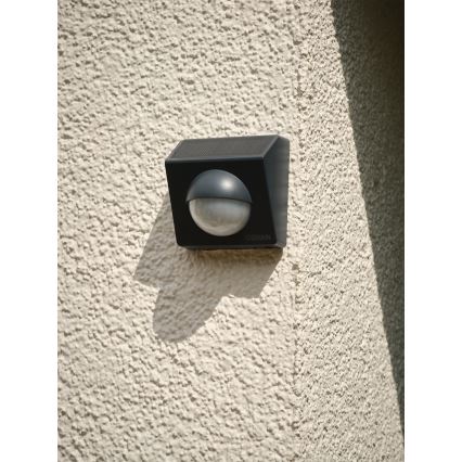Osram - Ulkokäyttöön suunniteltu aurinkoenergialla toimiva liiketunnistin SMART+ 3,7 V antrasiitti IP65 Wi‑Fi 800 mAh
