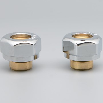 P.M.H. ZZM1602 - Puristusliitin venttiilille UNIKO/TERM/DUO kiiltävä kromi/Alupex 16 mm