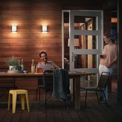 Philips - Ulkokäyttöön tarkoitettu liiketunnistimella varustettu valaisin LED/6W/230V IP44