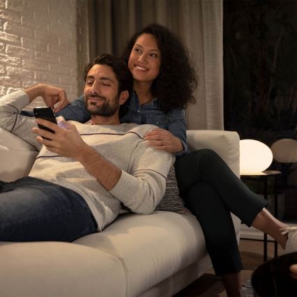 Aloituspaketti Philips Hue STARTER KIT WHITE 3xE27/9W 2700K + Hue bridge ja himmentimenkytkin