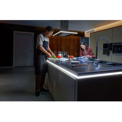 Philips - Hue OMNIGLOW himmennettävä RGBW-LED-valonauha 5 m, 60 W, 230 V, 2200–6500 K
