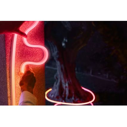 Philips - himmennettävä RGBW-LED-ulkonauha Hue NEON 5 m LED/30W/230V 2200–6500K IP67