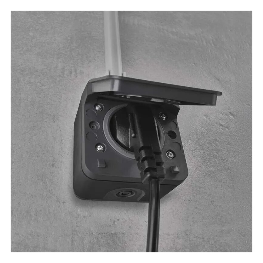 Pistorasia kosteaan ympäristöön IP55