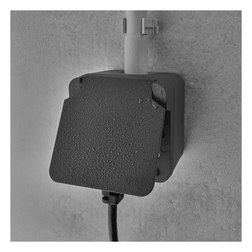 Pistorasia kosteaan ympäristöön IP55