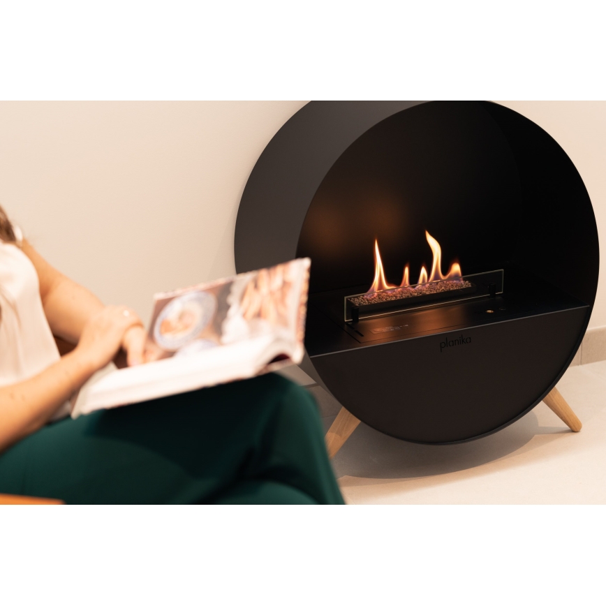 Planika - BIO-takka kaukosäätimellä 72,6x65 cm 2,5kW/230V musta