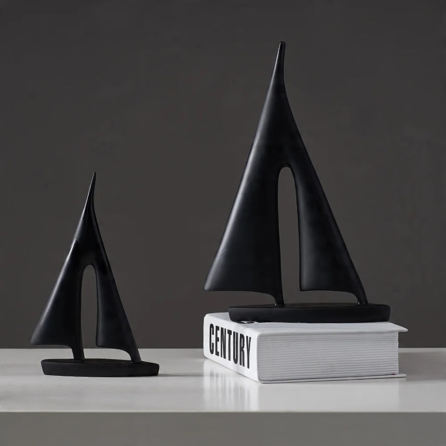 Pöytäkoriste 21 cm hartsi/musta