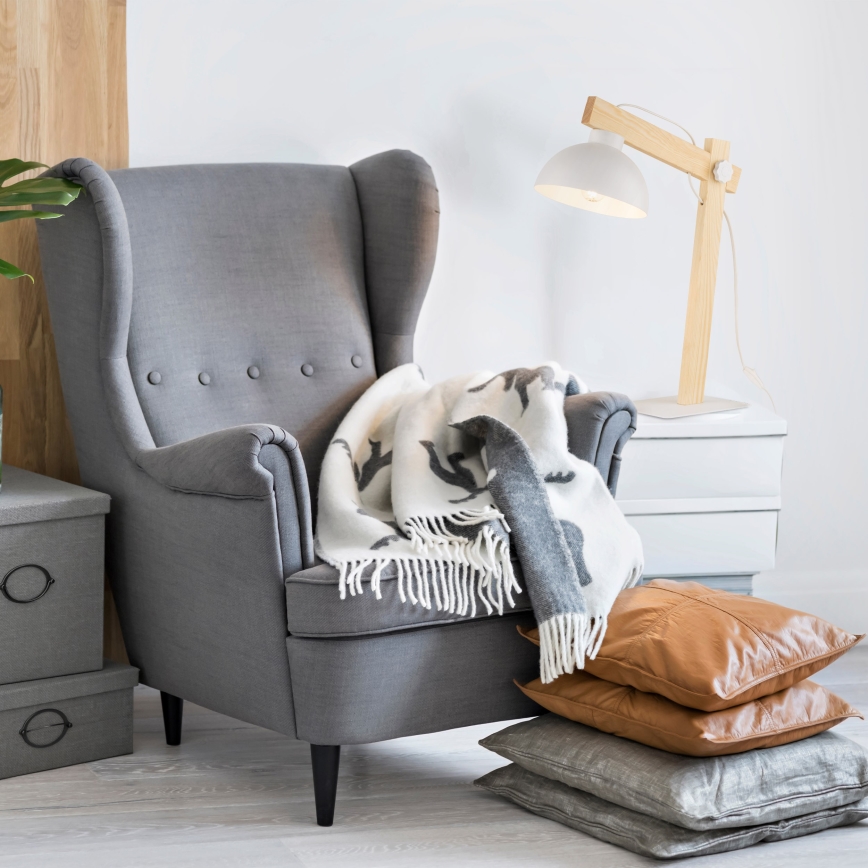 Pöytävalaisin OSLO 1xE27/15W/230V mänty/valkoinen