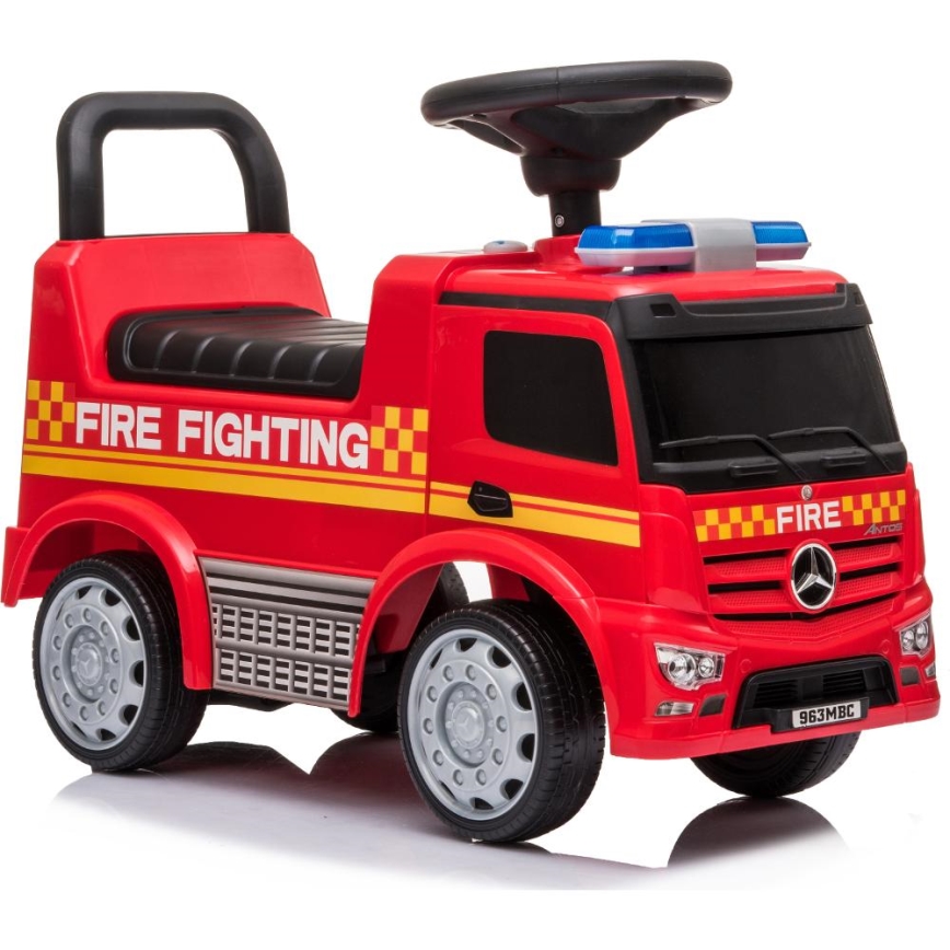 Push auto Mercedes Paloauto 2xAA punainen