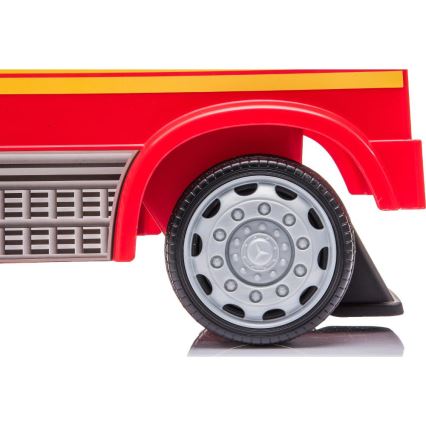 Push auto Mercedes Paloauto 2xAA punainen