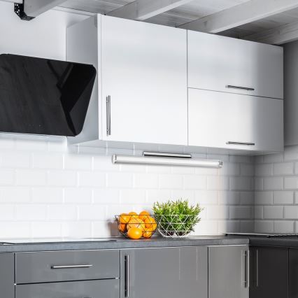 LED-seinävalaisin LED/18W/230V