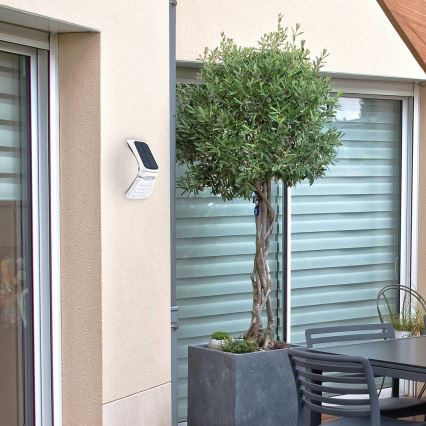 Rabalux - LED himmennettävä aurinkokennovalo anturilla LED/4W/3,7V IP44 1800 mAh