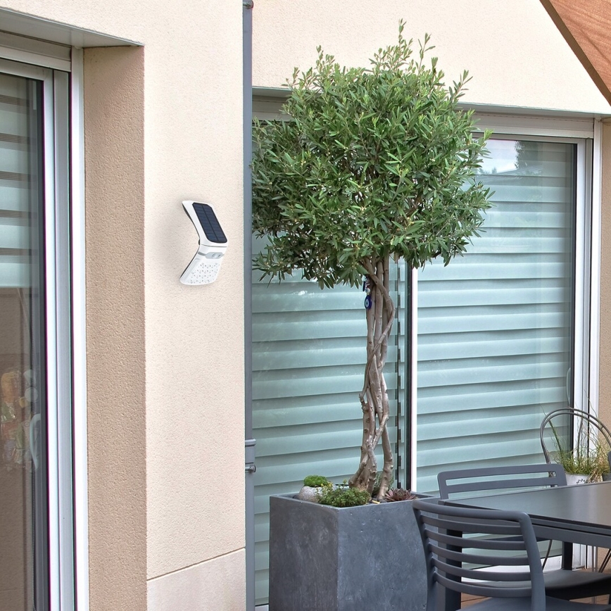 Rabalux - LED himmennettävä aurinkokennovalo anturilla LED/4W/3,7V IP44 1800 mAh