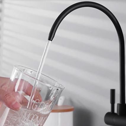 REA-B7564 - Keittiöhana vedettävällä suihkupäällä ja suodatuksella ECO FRESH 37,5 cm mattamusta