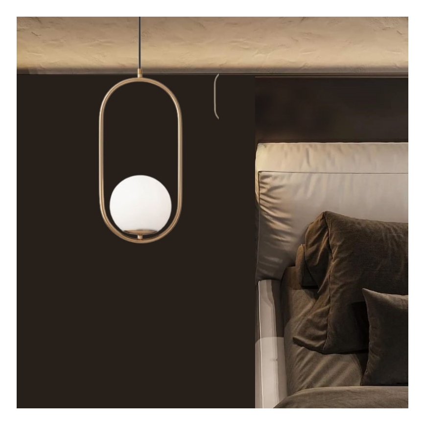 Redo 01-2624 - Kattokruunu johdossa NIVA 1xE14/28W/230V