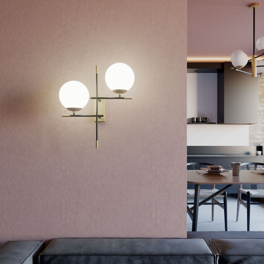 Redo 01-2946 - Seinävalaisin ESSENTIAL 2xE14/28W/230V