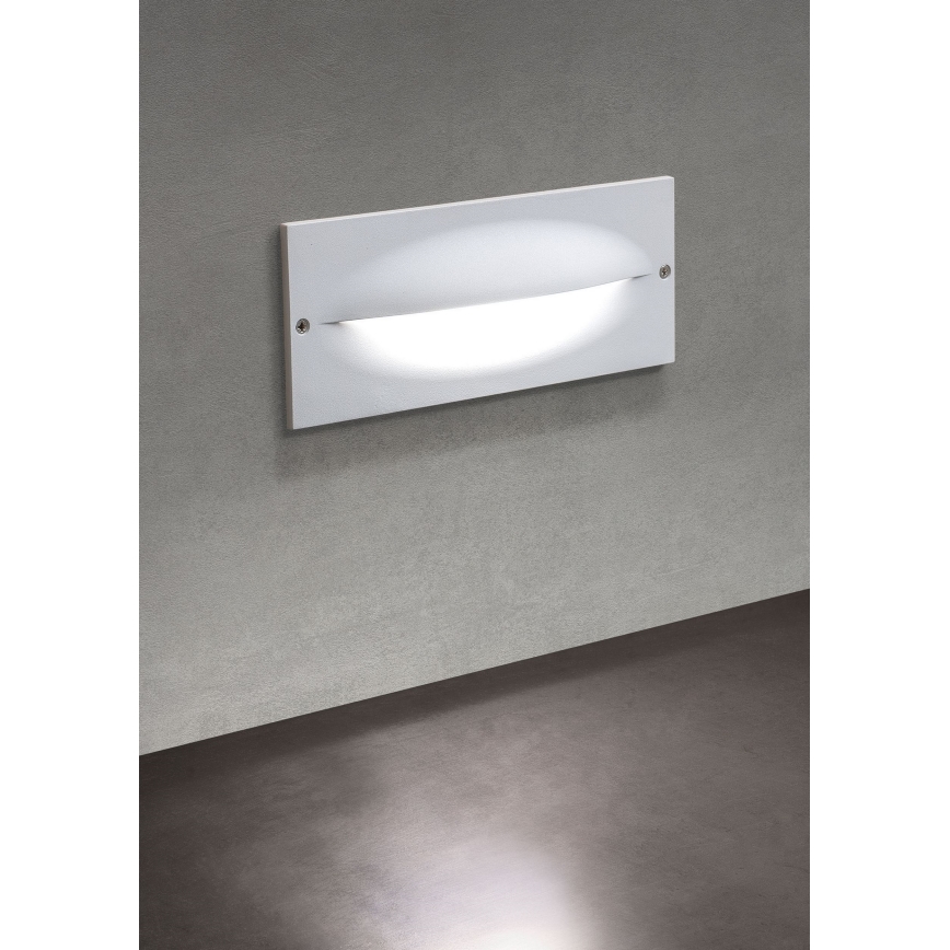 Redo 90009 - LED-ulko-opastevalaisin TAMPA LED/11W/230V IP54 valkoinen