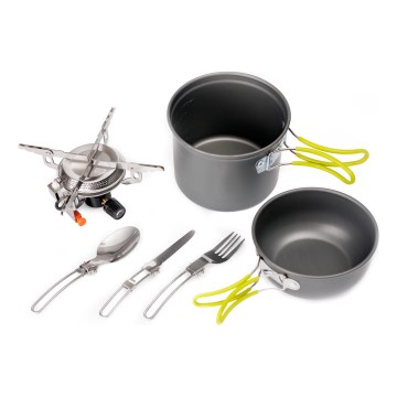 Retkikaasuliesi lisävarusteiden kanssa