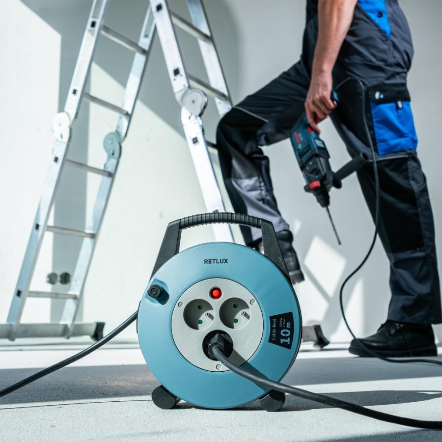 Retlux - Jatkojohto kelalla, 3 pistorasiaa, tyyppi E, 10 m, sininen/musta