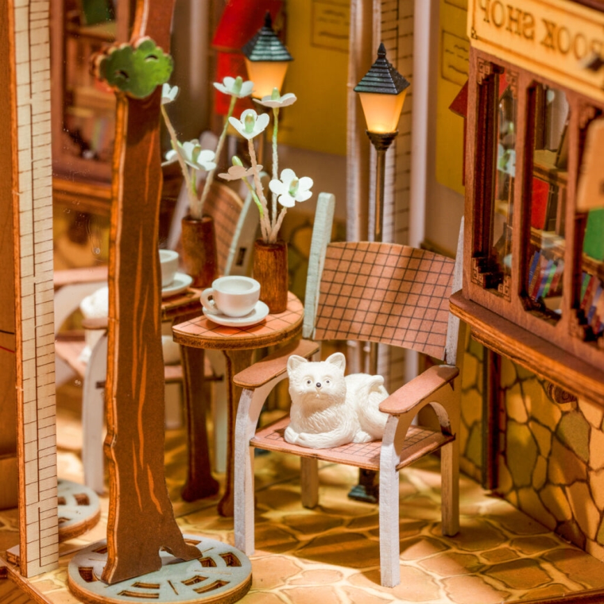 RoboTime - LED Kirjapidike Aurinkoinen kaupunki 2xAAA