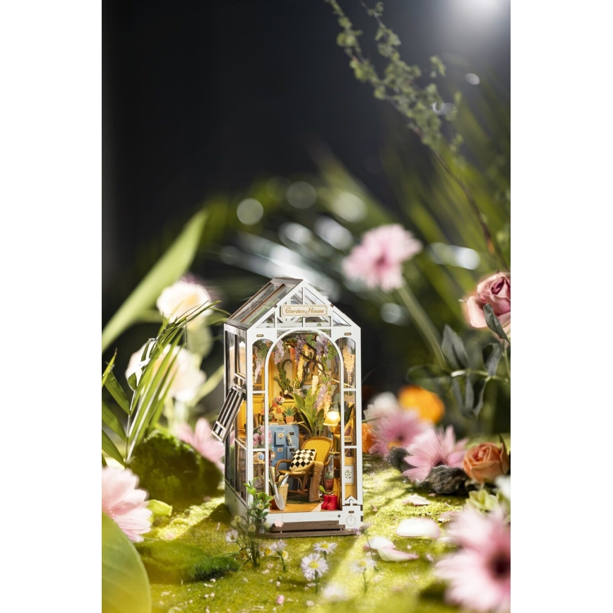 RoboTime - LED Kirjapidike Puutarha talo 3D puzzle 2xAAA